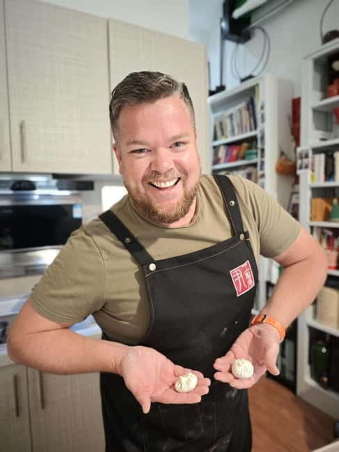 Make Soup Dumpling: Vegan or Pork in Shanghai Shikumen - An Authentic Slice of Shanghai: The Class Experience