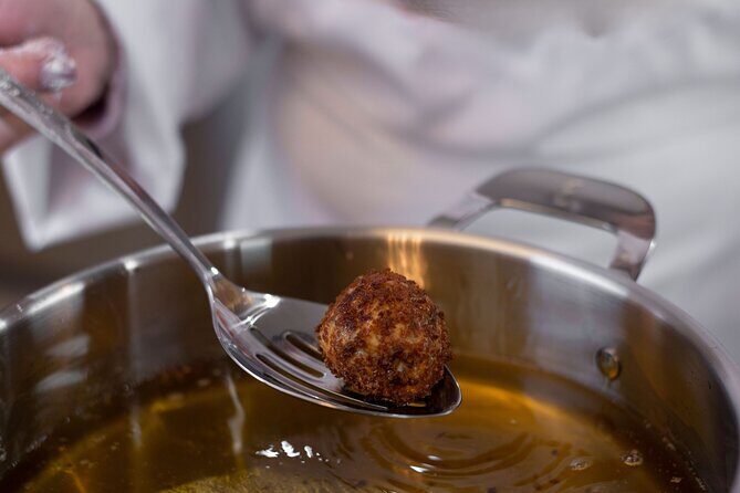 Make Traditional Spanish Tapas + Local Wine (3-Course Meal) - The Sum Up: Who Should Book This Experience?