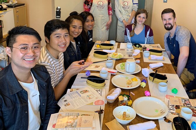 Making a Bento Box With Cute Character Look in Japan - Common Questions