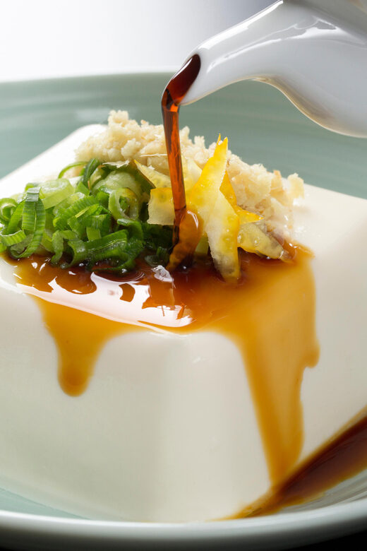 Making Fresh To-fu from soybeans in Kyoto - Good To Know