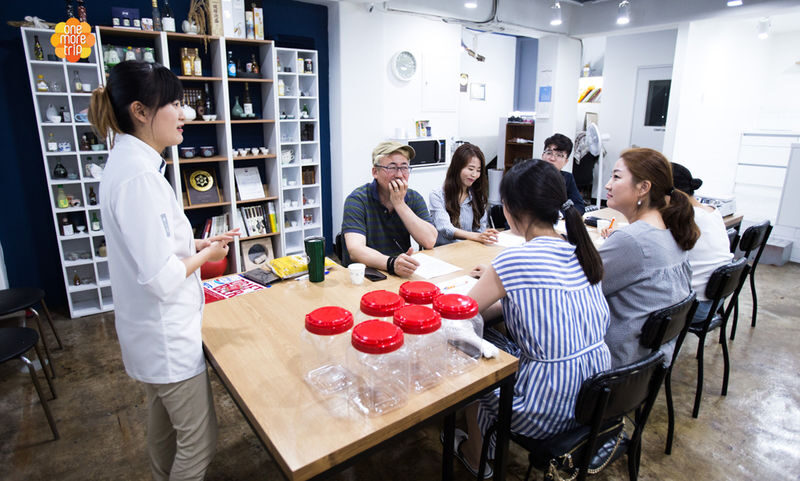 Making Traditional Rice Wine Makgeolli and Bar Food Experience - Makgeolli is more than a drink to sample