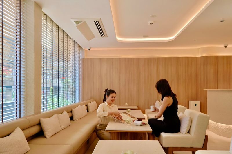 Makkha Health & Spa Retreat Asoke - A spa stop near Asok station