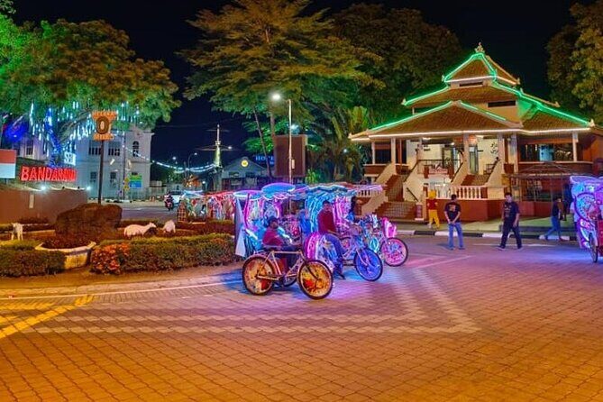 "Malacca After Dark: A Nighttime Adventure Through History" - Exploring Malacca After Dark