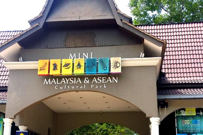 Malacca Day Tour (Price Based per Car) - Booking and Reservation