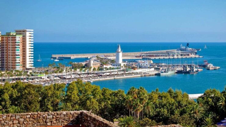 Malaga: 1.5-Hour Small Group Walking Tour - Experience Highlights