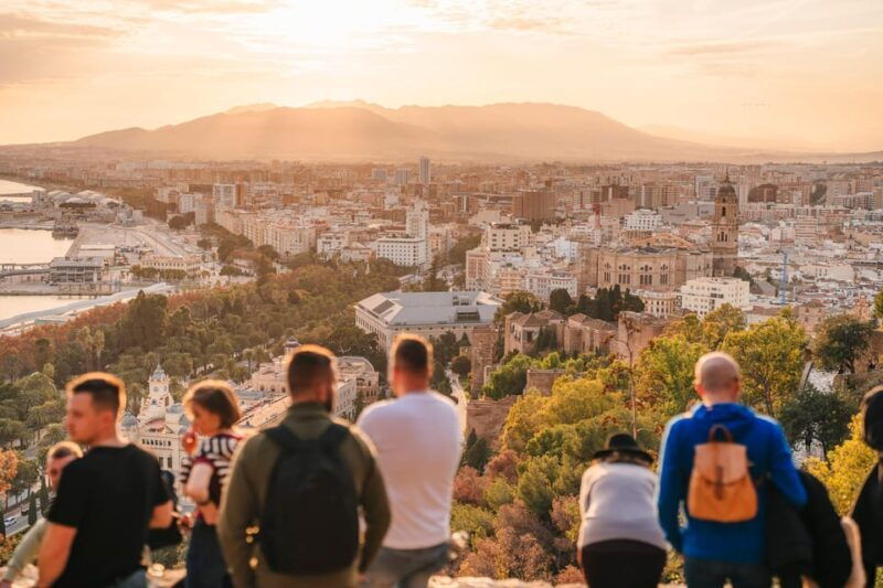 Málaga 1-hour by TukTuki: Essential and Private Tour - Itinerary Highlights