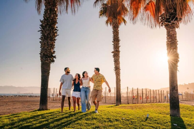 Málaga: 1-hour Private Tuk Tuk Tour - The Sum Up