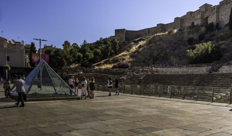 Málaga: 3-Hour Complete Walking Tour With Tickets - Tour Experience