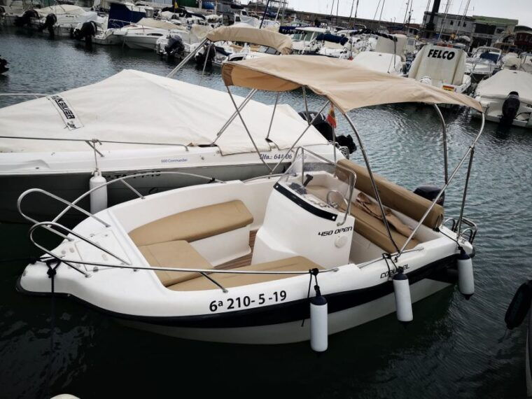 Malaga: 5-Seater Speedboat Boat Rental Without a License - Why Choose a Speedboat Rental in Malaga?