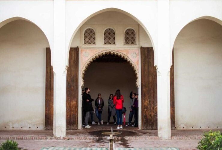 Málaga: Alcazaba and Roman Theatre Guided Tour With Entry - Experience