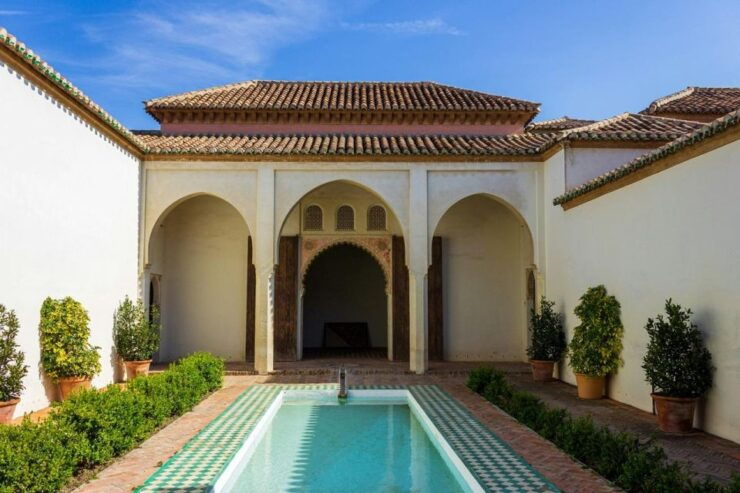 Malaga: Alcazaba and Roman Theatre Private Tour With Tickets - Tour Experience