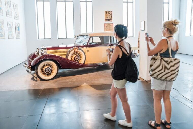 Málaga: Automobile and Fashion Museum Ticket - Visitor Amenities and Accessibility
