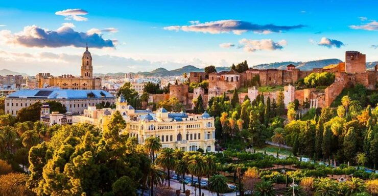 Málaga: Cathedral, Alcazaba, Roman Theater Walking Tour - Tour Highlights