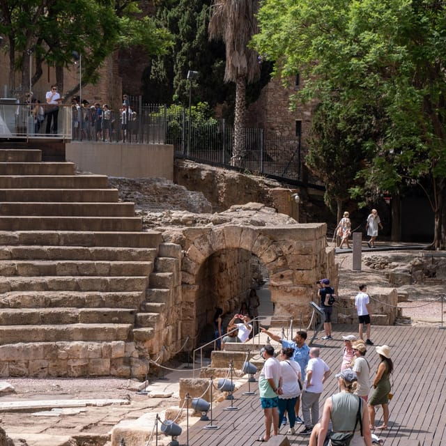 Malaga: Complete Small Premium Group Tour With Entrance Fees Included - Review Highlights