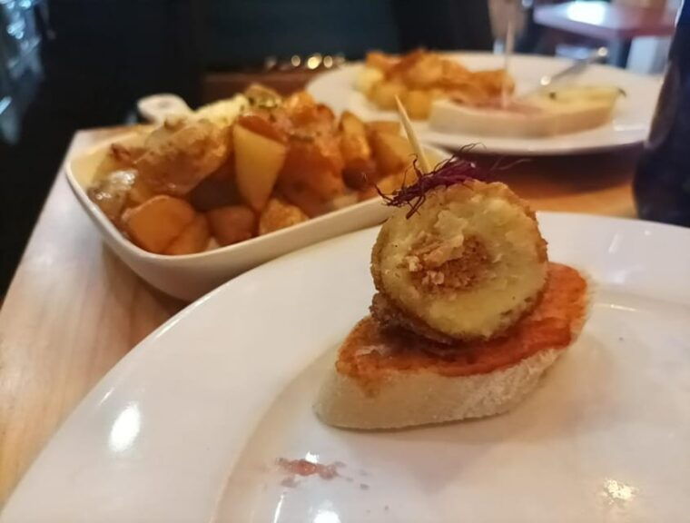Malaga Food Tour With Tapas & Drinks With a Local - Important Tour Information