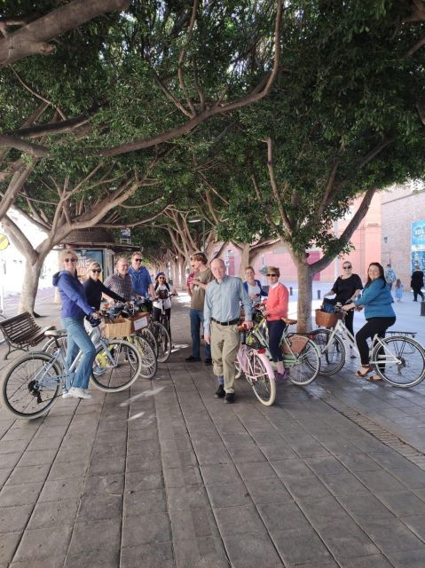 Malaga: Guided Bike Tour - Guided Commentary: Insights Into Malagas History