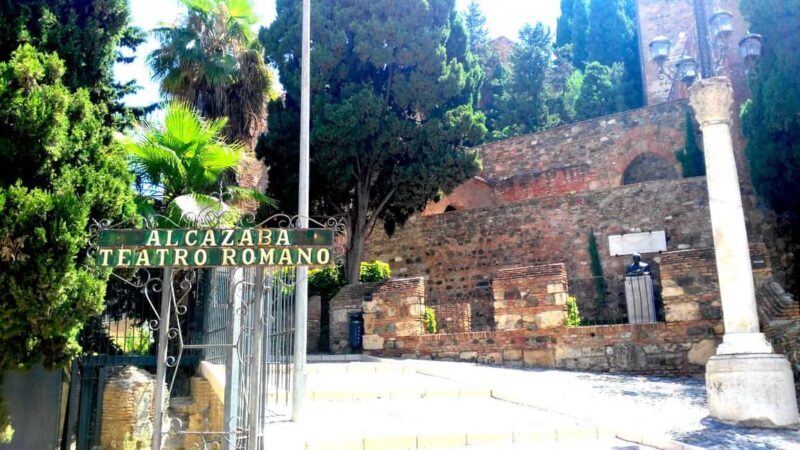 Malaga: Historic Center Tour with an Art History Expert - The Sum Up