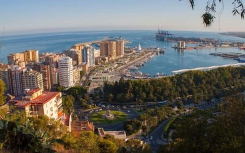 Malaga: Private 2 Hour or Half-Day Sightseeing Tour - Who Will Love This Experience?