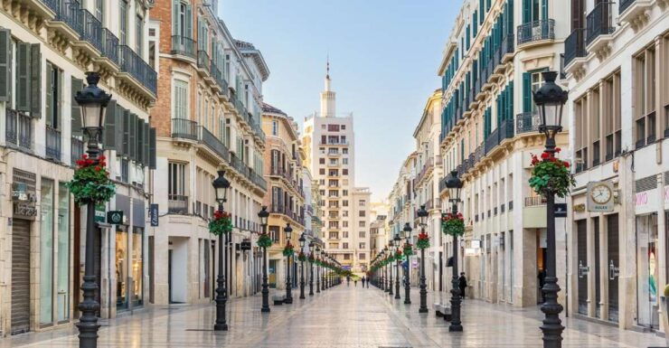 Malaga: Private and Customized Sightseeing Walking Tour - Experience Highlights