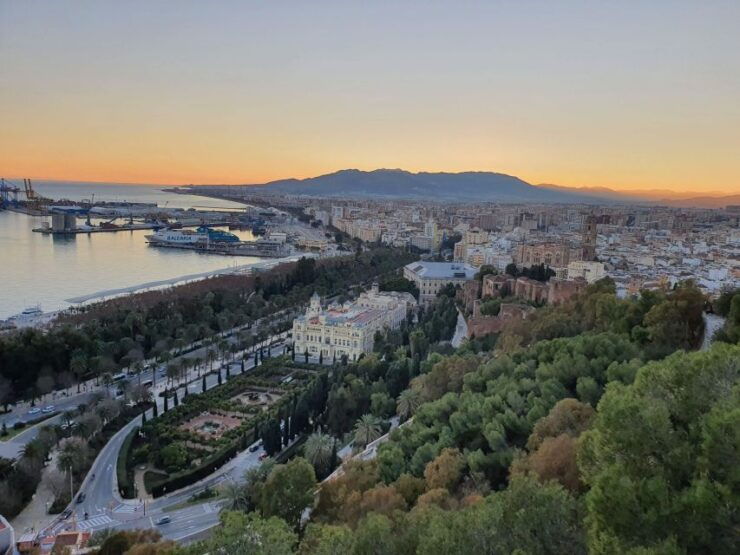 Málaga: Private Personalized Walking Tour - Booking Details