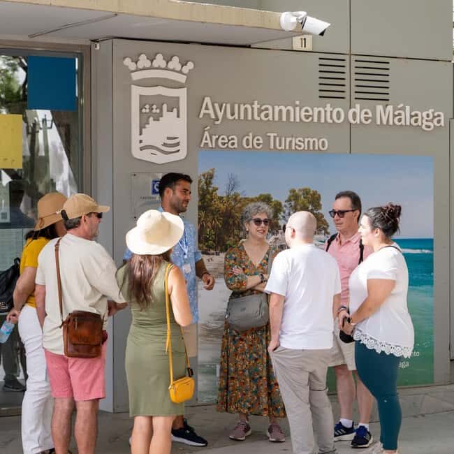 Málaga Private Walking Tour, Roman Theater, and Alcazaba with Tickets - Authentic Experiences and Tips