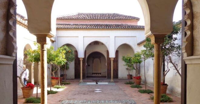 Malaga: Roman Theater and Alcazaba of Malaga Guided Tour - Tour Description