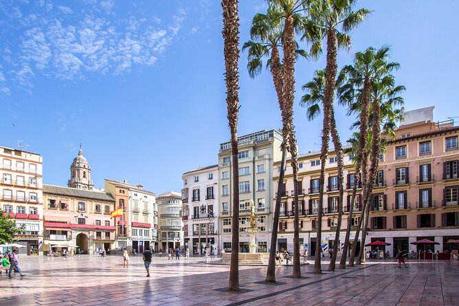 Malaga Scavenger Hunt and Sights Self-Guided Tour - Tour Logistics and Accessibility