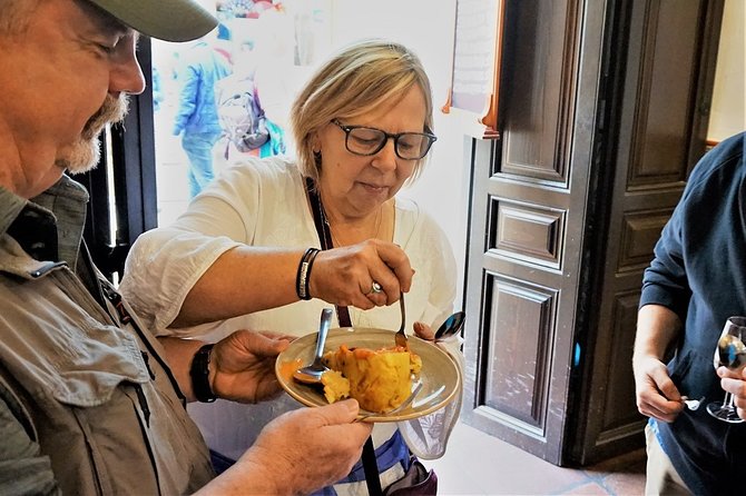 Malaga Traditional Wine & Tapas Tour - Customer Reviews and Host Responses