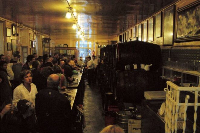 Malaga: Wine and Tapas Tour With Tastings and Drinks - Meeting Point