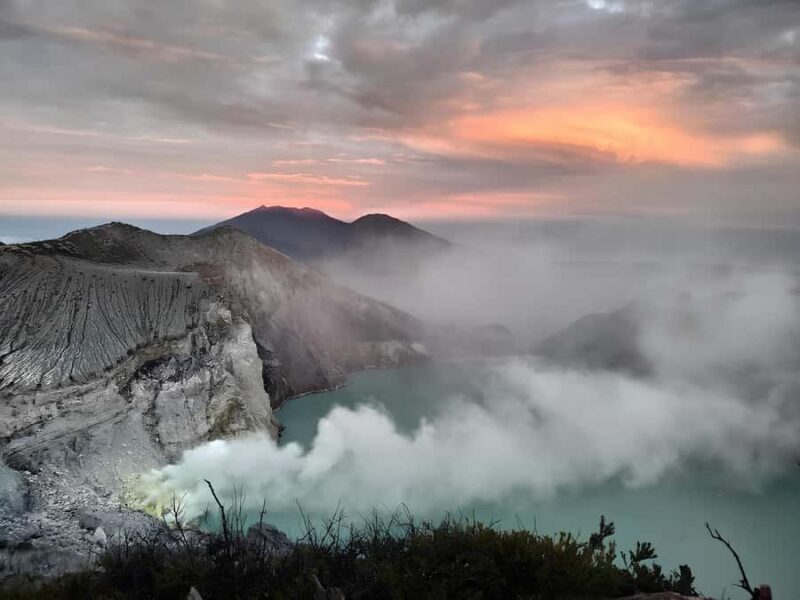 Malang: 2D1N Shared Tour of Mount Bromo & Ijen Crater - Who Should Consider This Tour?