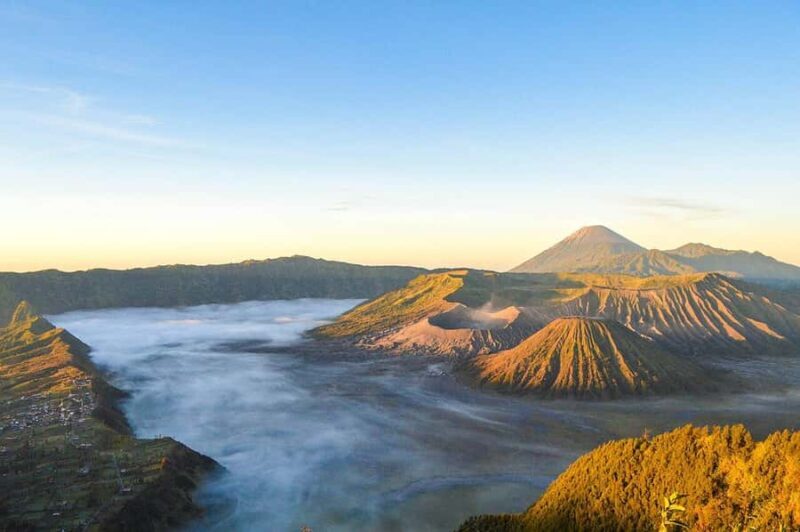 Malang: Colour Village, Tea Plantation, Mount Bromo & Ijen - Good To Know