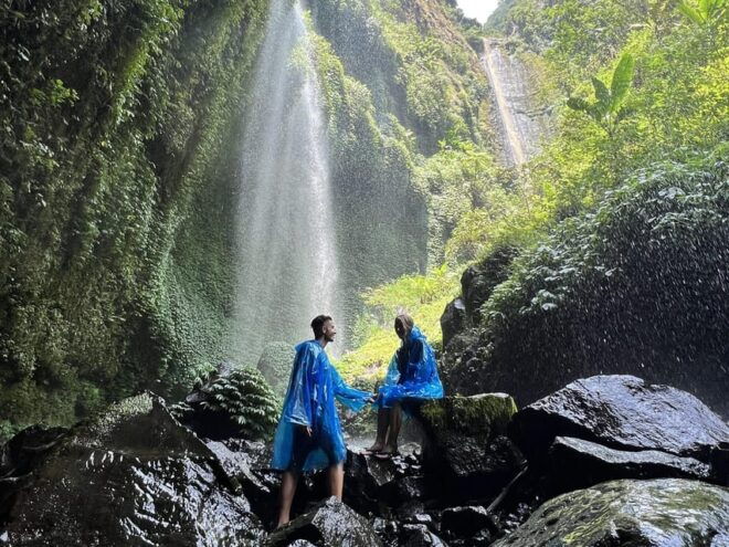 Malang: Mount Bromo & Madakaripura Waterfall Experiences - Transportation and Guide Services