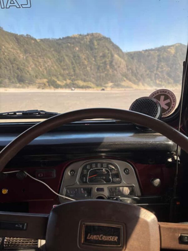 Malang: Private 4WD Jeep Tour to Batu Bengkung Beach - Who Is This Tour Best For?