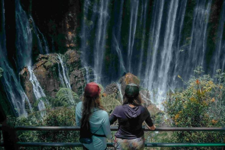 Malang: Tumpak Sewu Waterfall and Mount Bromo 2-Day Trip - Key Points