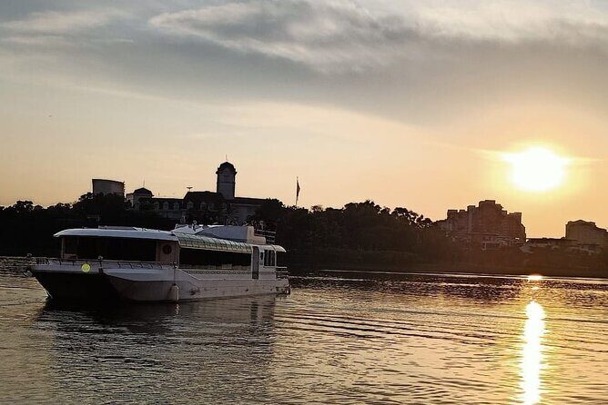 Malaysia Cruise Tasik Putrajaya - Good To Know