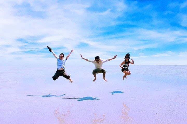 Malaysia Sky Mirror + Selangor + Fireflies + Blue Tears + Eagles + Silver Leaf Monkeys One Day Tour - A tidal sandbar, not a fixed-time attraction