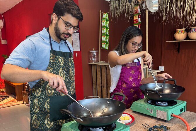 Malaysian Hands-On Cooking Class : Masala Medley - Cooking the Dishes