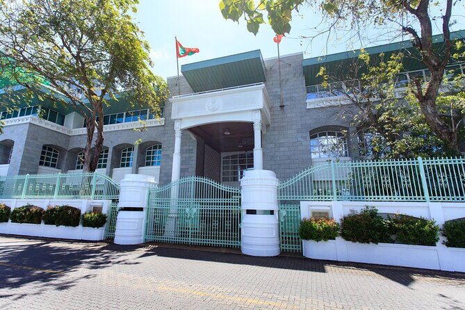 Maldives: Male City Highlights Tour by Car with Local Guide - Who Will Love This Tour?