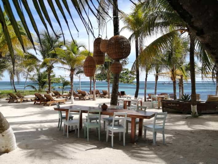 MALECON21 BEACH CLUB Costa Maya GOLD BEACH BREAK DAY PASS - Good To Know