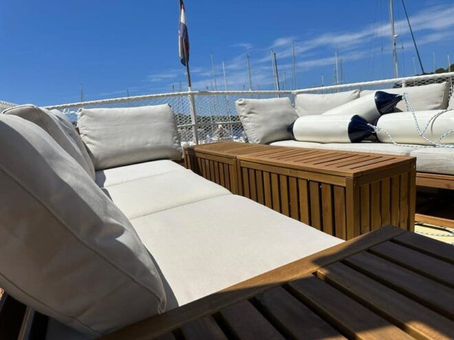 Mali Lošinj: (Sunset) Boat Tour, Snorkeling, Water Caves - Boat and Skipper Information