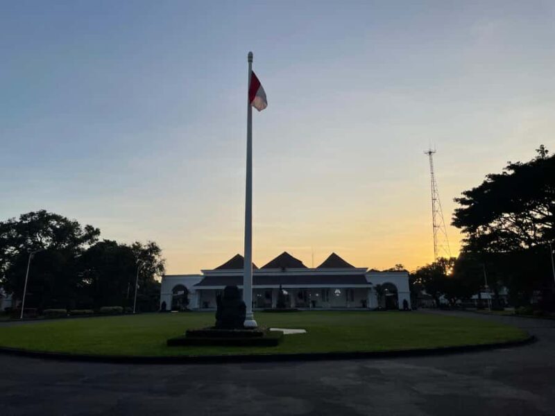 Malioboro Street Walking Tour with 5 local snacks tasting - Final Thoughts