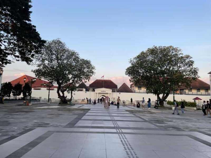 Malioboro Street Walking Tour with 5 local snacks tasting - FAQ