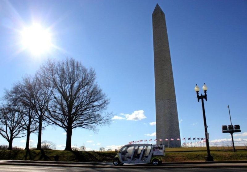Mall and Monuments Electric Car Tour in Washington DC - From the Smithsonian area to the Tidal Basin