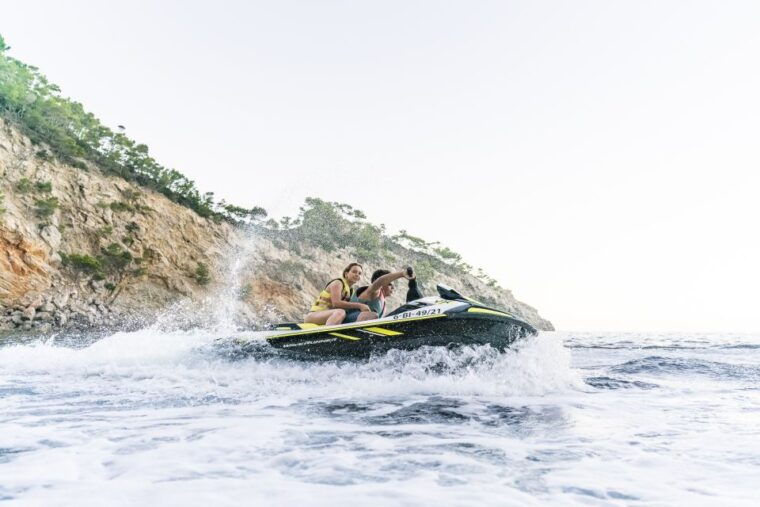 Mallorca: Alcudia Bay Jet Ski Tour - Jet Ski Experience and Riding Instructions