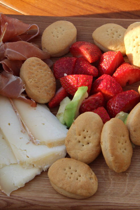 Mallorca/Alcudia: Boat Trip With Snack and Swim - Good To Know
