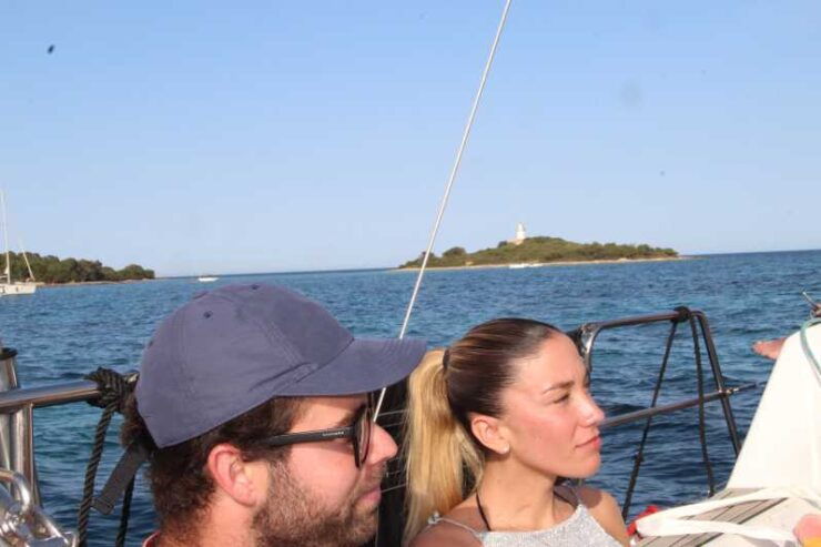 Mallorca/Alcudia: Boat Trip With Snack and Swim - Pricing and Booking