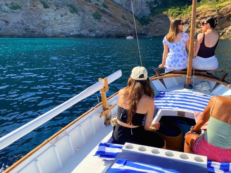Mallorca: Alcudia, Private Boat Tour. - Inclusions