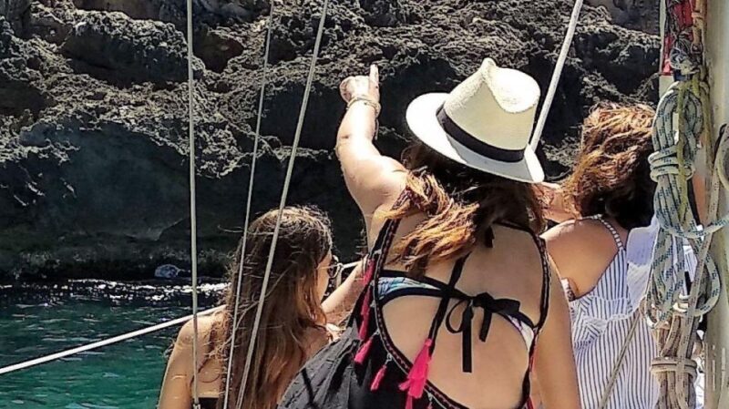 Mallorca Boat Tour with Swim, Cliff Food, & Drinks - Exploring the Mallorca Boat Tour with Swim, Cliff Food, & Drinks