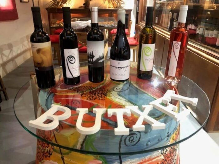 Mallorca: Bodega Butxet Vineyards & Winery Tour With Tasting - Wine Tasting Experience