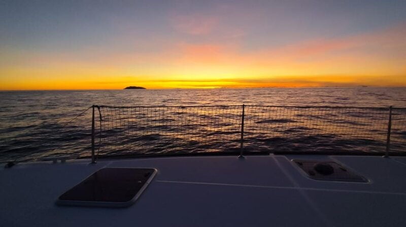Mallorca: Catamaran Boat Tour With Tapas - Good To Know